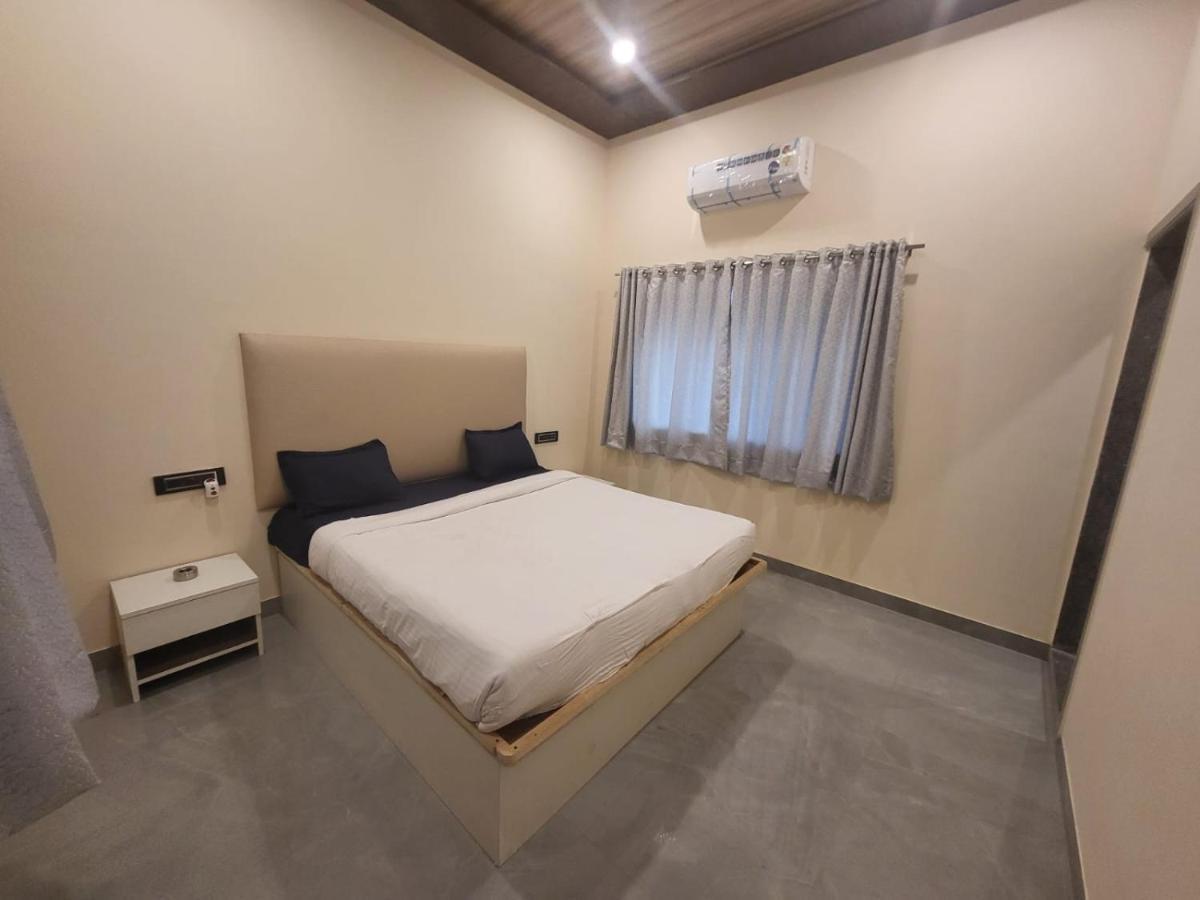 Вілла Nazrana 2Bhk Лонавла Екстер'єр фото