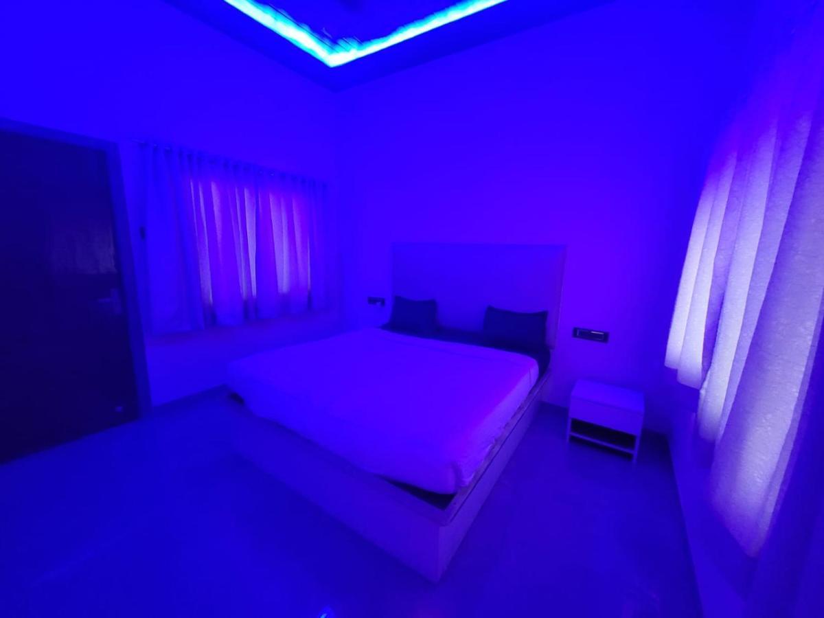 Вілла Nazrana 2Bhk Лонавла Екстер'єр фото